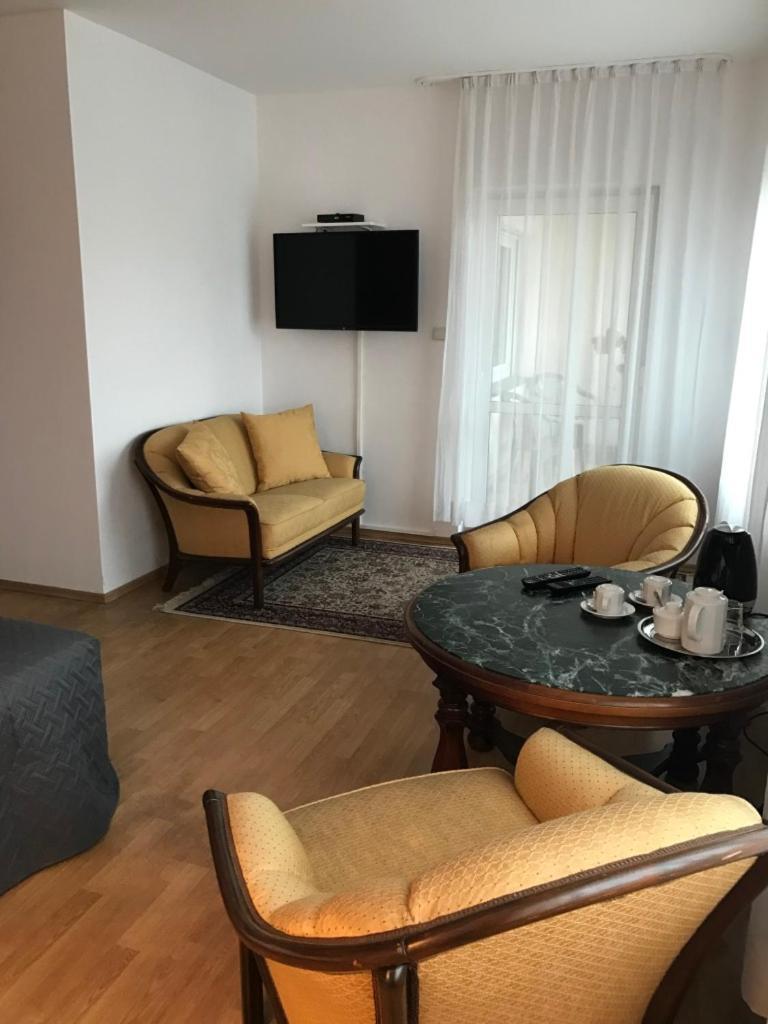 Appartement Monte Christo à Miastko Extérieur photo